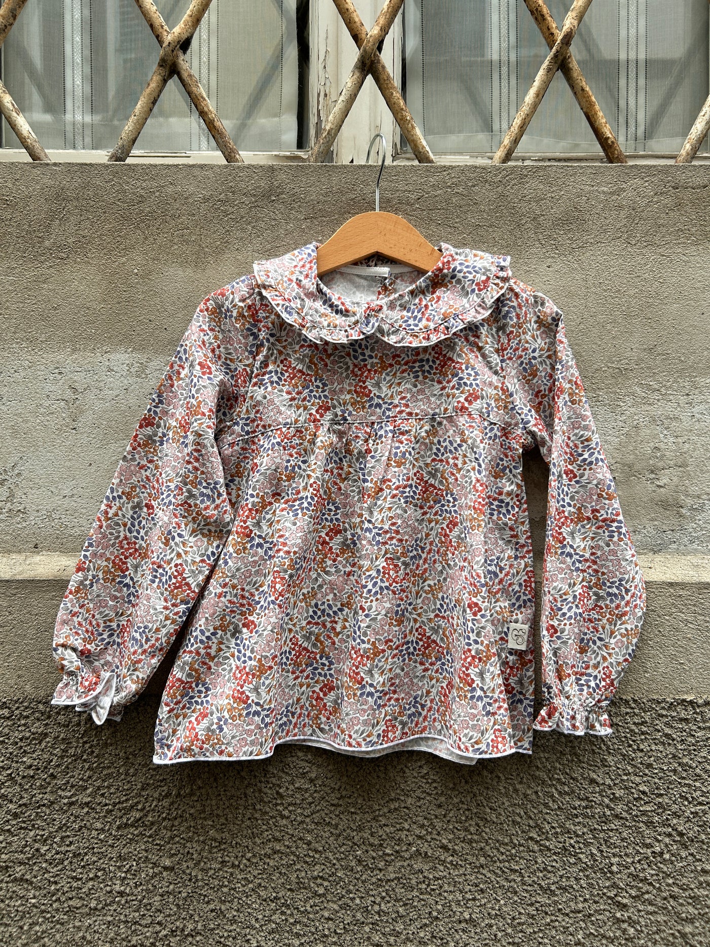 Camiciola MIKELA fiori coccio