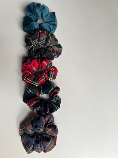Scrunchies grigio antracite con righe oro